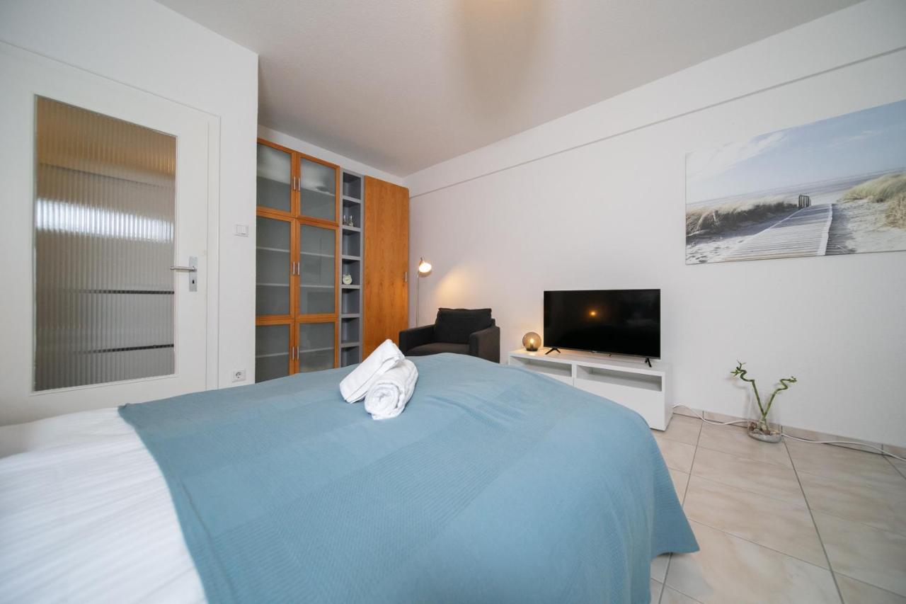 Apartment Blue - Zentral Und Gut Angebunden Düsseldorf Eksteriør bilde